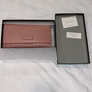 Pink Gucci microguccissima Margaux soft pink wallet